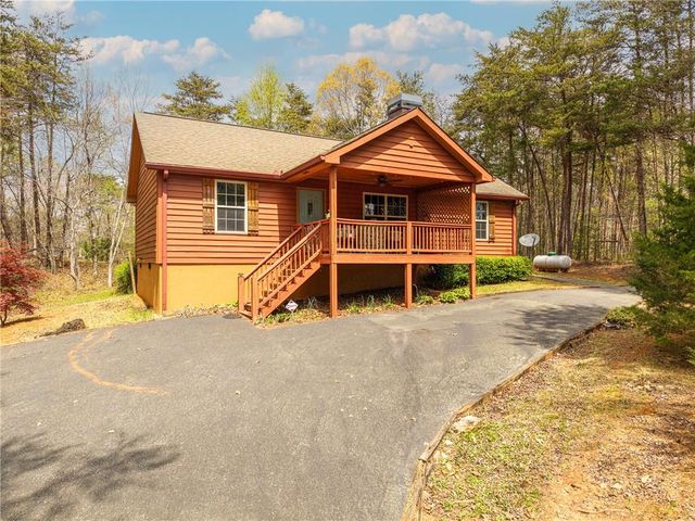 99 Duncan Bridge Trail, Cleveland, GA 30528