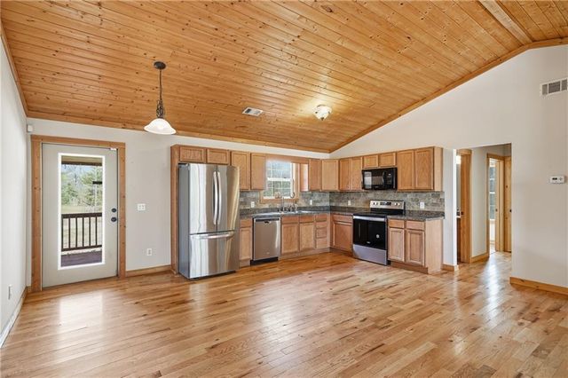 99 Duncan Bridge Trail, Cleveland, GA 30528