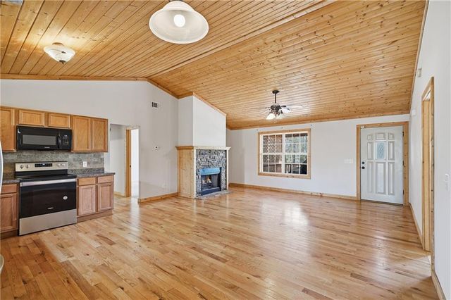 99 Duncan Bridge Trail, Cleveland, GA 30528