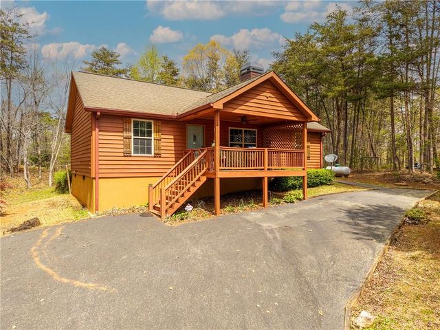 99 Duncan Bridge Trail, Cleveland, GA 30528