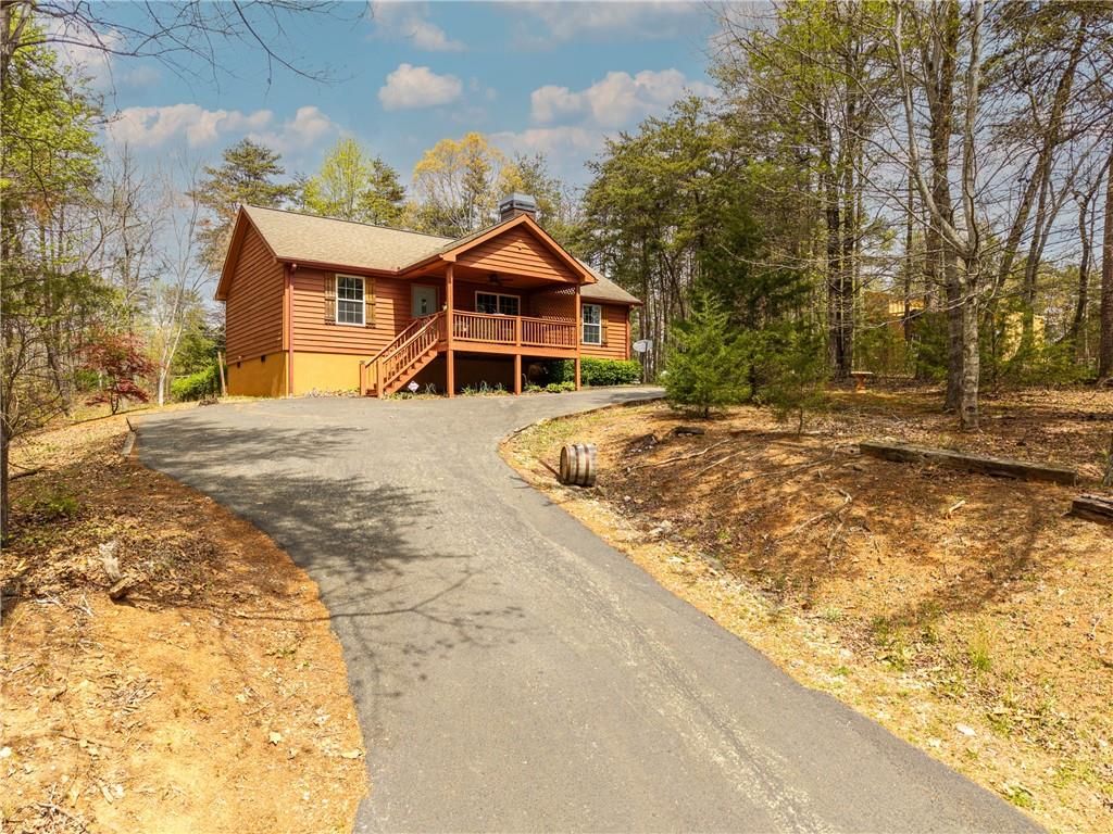 99 Duncan Bridge Trail, Cleveland, GA 30528
