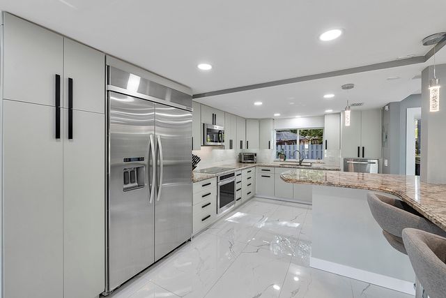 1900 NE 16th Terrace, Fort Lauderdale, FL 33305