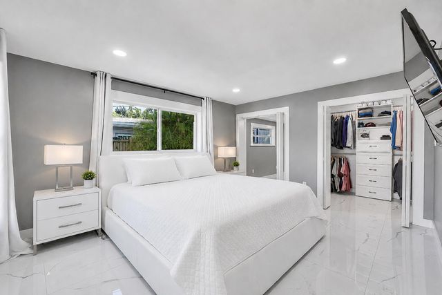 1900 NE 16th Terrace, Fort Lauderdale, FL 33305