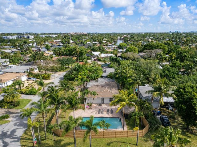 1900 NE 16th Terrace, Fort Lauderdale, FL 33305