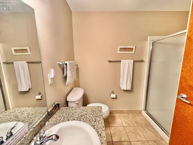 401 W Shoreline Dr Unit 332, Sandusky, OH 44870