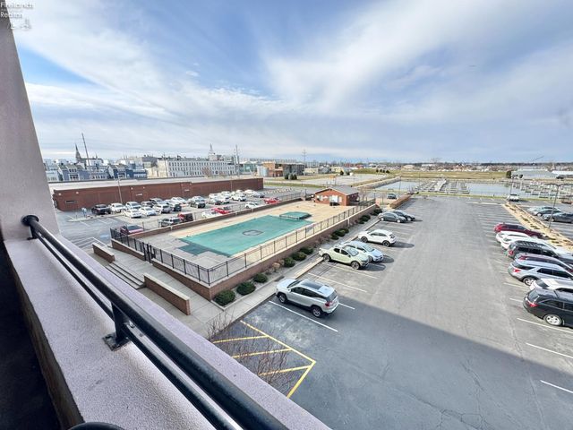 401 W Shoreline Dr Unit 332, Sandusky, OH 44870