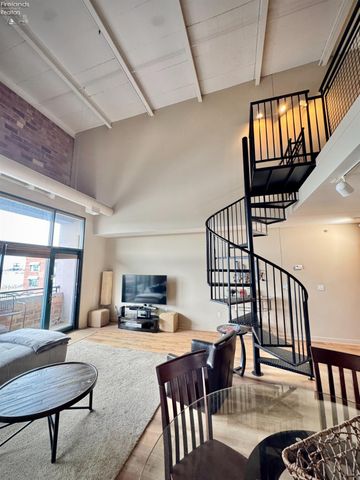 401 W Shoreline Dr Unit 332, Sandusky, OH 44870