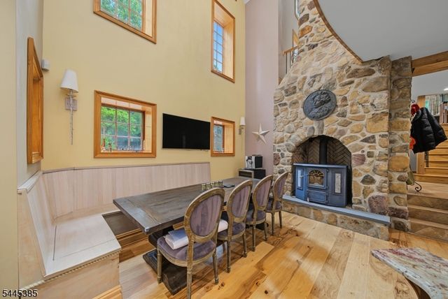 2 Thompson Rd, Parsippany-troy Hills Twp., NJ 07005