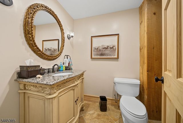 2 Thompson Rd, Parsippany-troy Hills Twp., NJ 07005