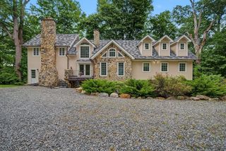 2 Thompson Rd, Parsippany-troy Hills Twp., NJ 07005