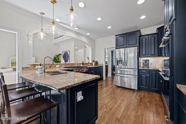 301 Wexford Place, Trent Woods, NC 28562