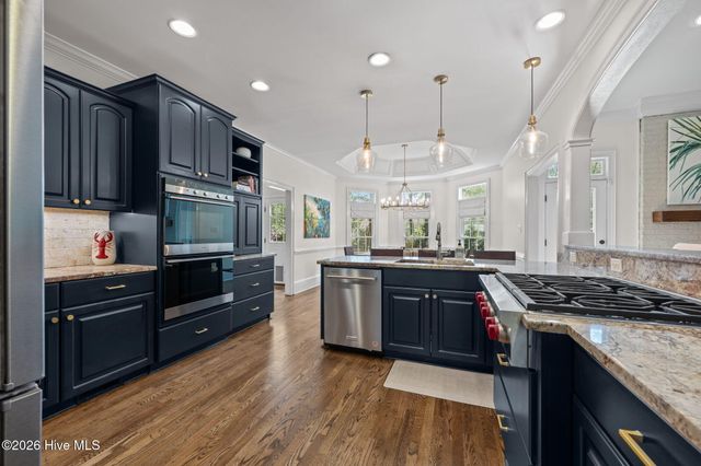 301 Wexford Place, Trent Woods, NC 28562