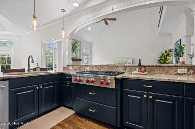 301 Wexford Place, Trent Woods, NC 28562