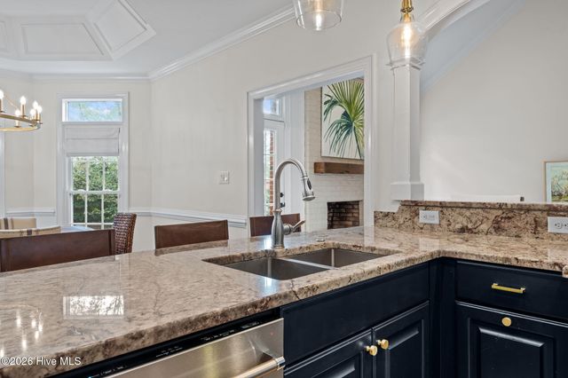 301 Wexford Place, Trent Woods, NC 28562