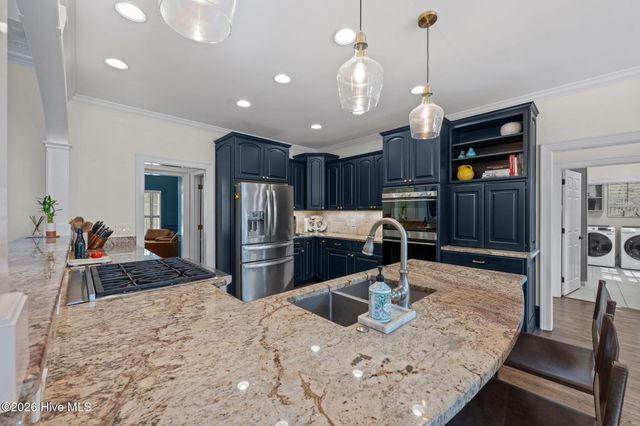 301 Wexford Place, Trent Woods, NC 28562