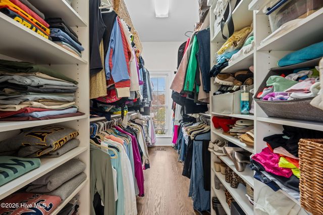 301 Wexford Place, Trent Woods, NC 28562