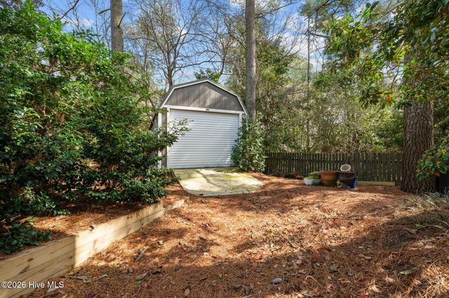 301 Wexford Place, Trent Woods, NC 28562