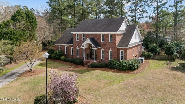 301 Wexford Place, Trent Woods, NC 28562