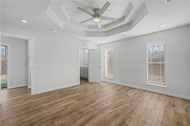 1906 SE Taylor Street, Bentonville, AR 72712
