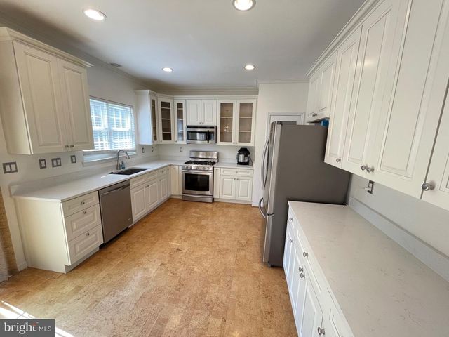 11222 BEL AIRE CT, Waldorf, MD 20603