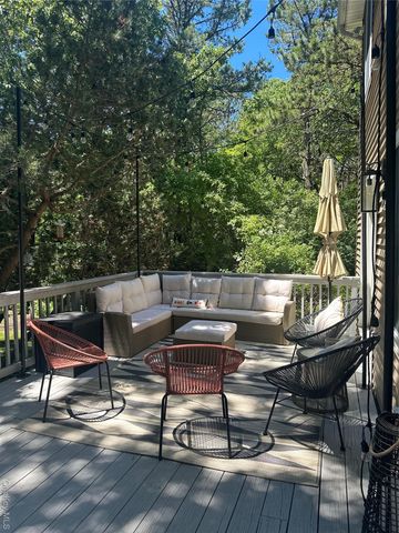 3 1st Place, East Quogue, NY 11942