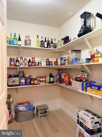 2916 MEADOW LN, Falls Church, VA 22042