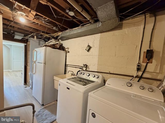 2916 MEADOW LN, Falls Church, VA 22042