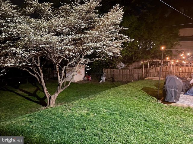 2916 MEADOW LN, Falls Church, VA 22042