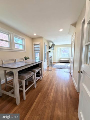 2916 MEADOW LN, Falls Church, VA 22042