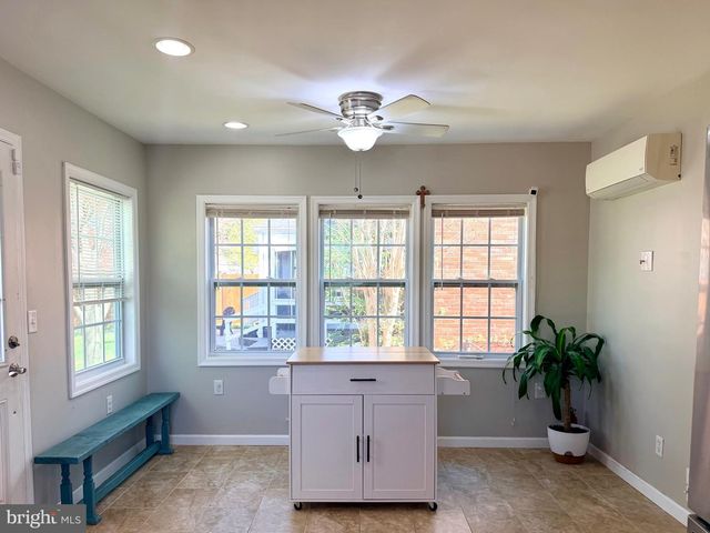 2916 MEADOW LN, Falls Church, VA 22042