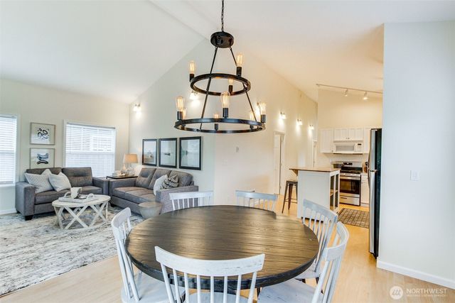 41 Central Avenue, Pacific Beach, WA 98571