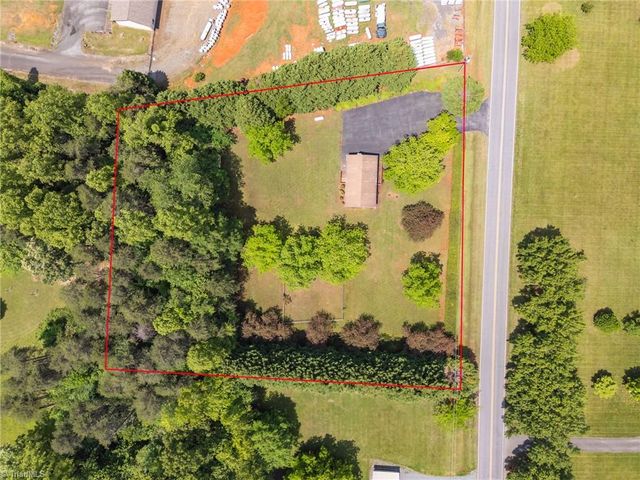 2571 Gibbs Road, Reidsville, NC 27320