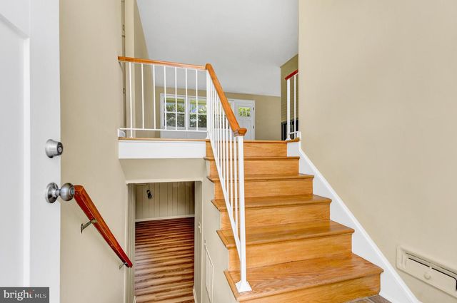 10228 FARNHAM DR, Bethesda, MD 20814