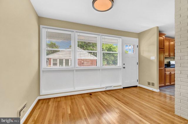 10228 FARNHAM DR, Bethesda, MD 20814