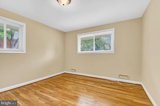 10228 FARNHAM DR, Bethesda, MD 20814