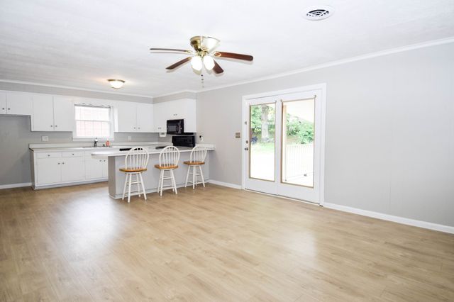 126 Glenn Ave, Gallatin, TN 37066