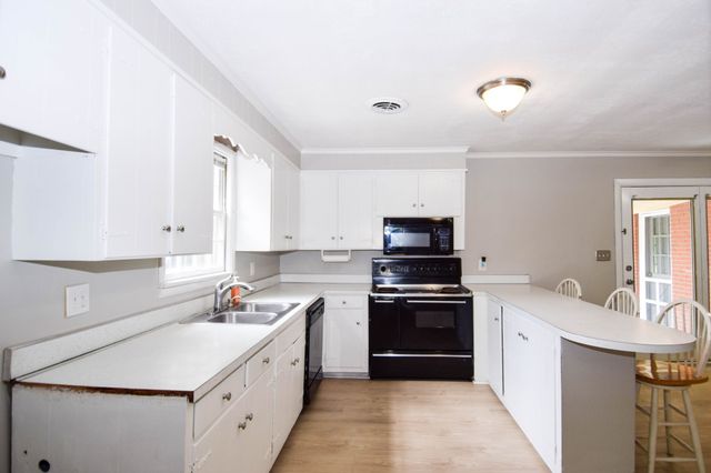 126 Glenn Ave, Gallatin, TN 37066