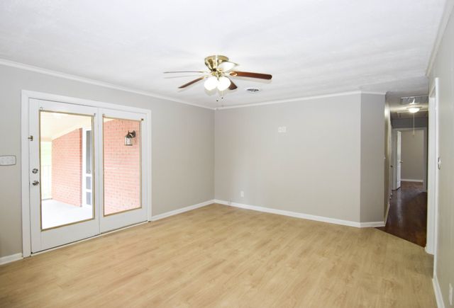 126 Glenn Ave, Gallatin, TN 37066