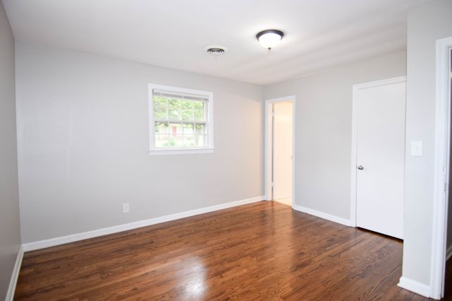 126 Glenn Ave, Gallatin, TN 37066