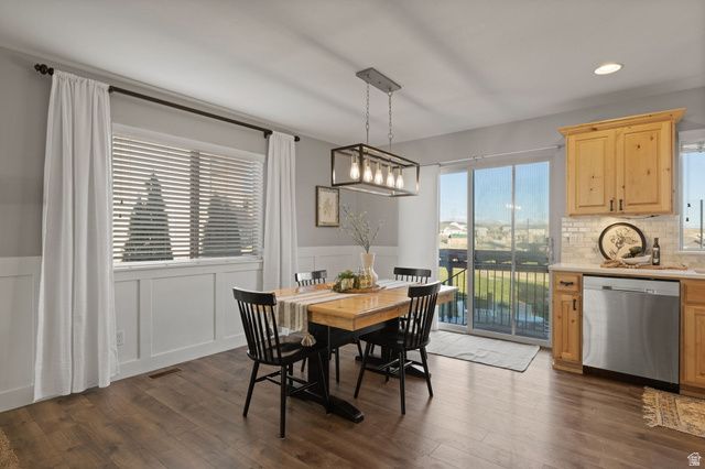 9032 N BARTON CREEK DR, Eagle Mountain, UT 84005