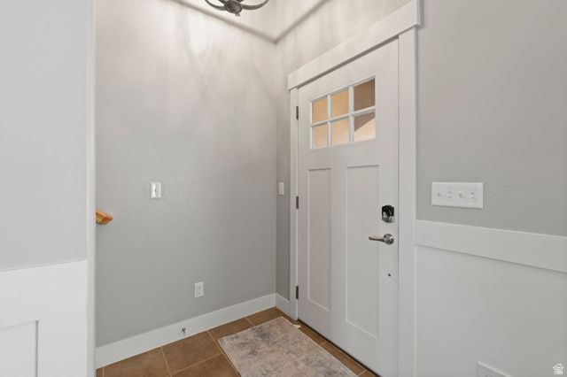 9032 N BARTON CREEK DR, Eagle Mountain, UT 84005