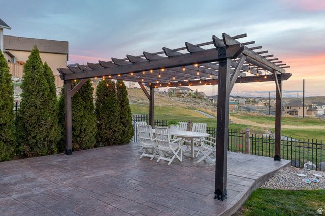 9032 N BARTON CREEK DR, Eagle Mountain, UT 84005