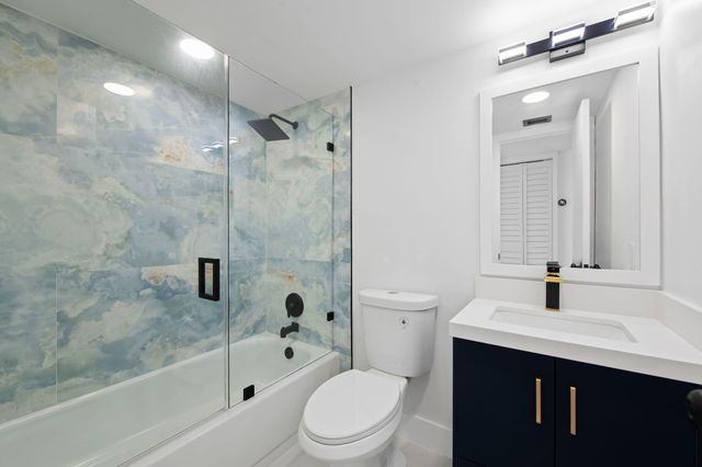 2106 S Cypress Bend Drive 501, Pompano Beach, FL 33069