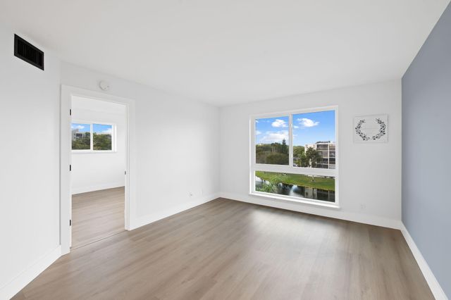 2106 S Cypress Bend Drive 501, Pompano Beach, FL 33069