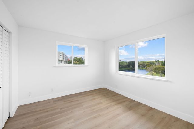 2106 S Cypress Bend Drive 501, Pompano Beach, FL 33069