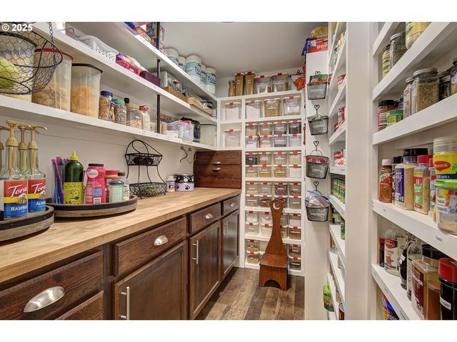 251 MYSTERY Dr, Amboy, WA 98601