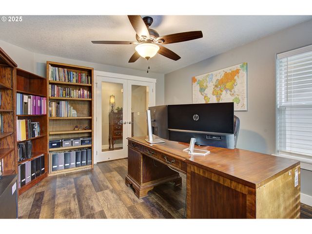 251 MYSTERY Dr, Amboy, WA 98601