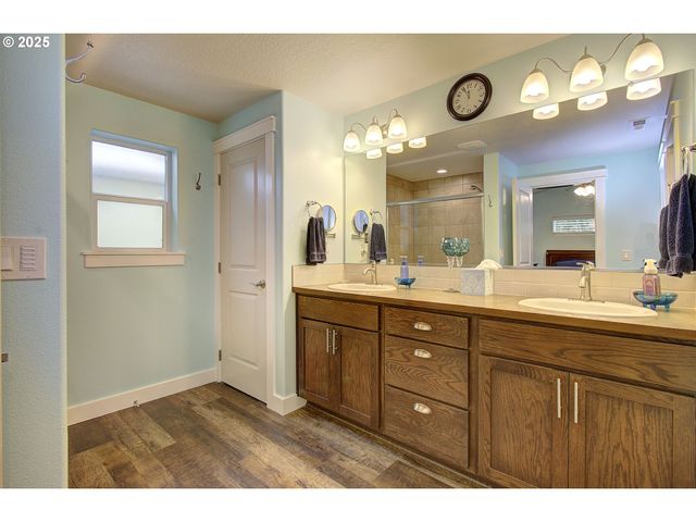 251 MYSTERY Dr, Amboy, WA 98601