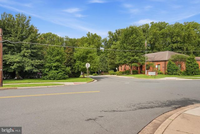1313 INGLESIDE AVE, Mclean, VA 22101