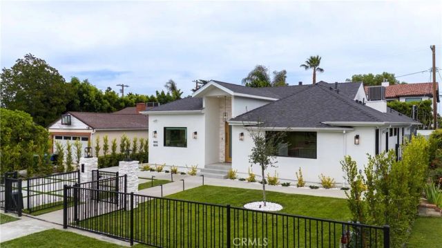 4842 Biloxi Avenue, Toluca Lake, CA 91601